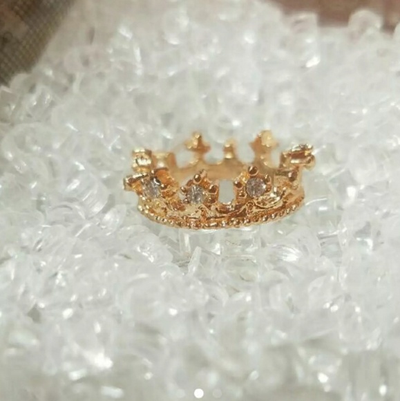 Crown ring - Picture 2 of 4